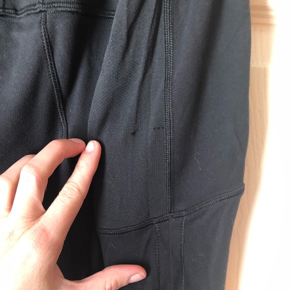 Lululemon base layer 1/2 zip - Picture 4 of 5